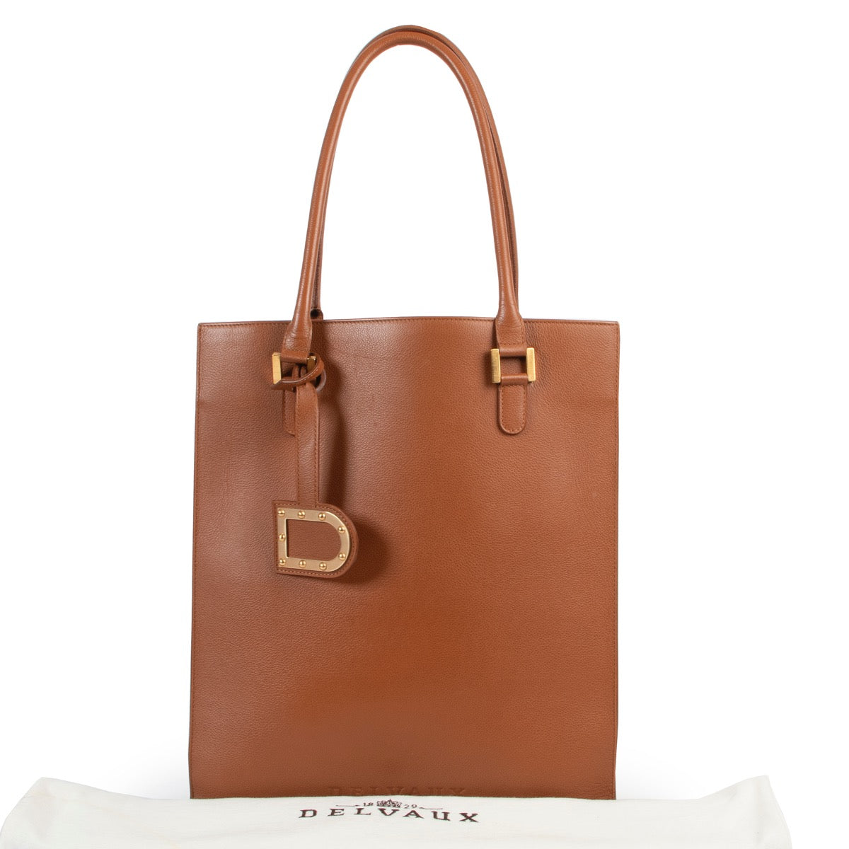 Shop safe online at Labellov in Antwerp this 100% authentic second hand Delvaux Cognac Le Jeff Shoulder Bag