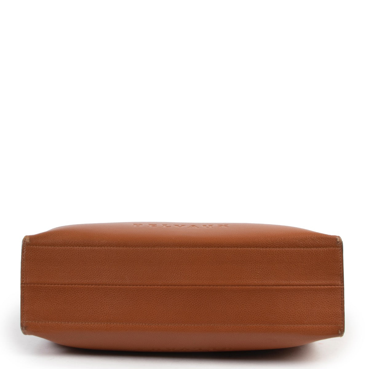 Shop safe online at Labellov in Antwerp this 100% authentic second hand Delvaux Cognac Le Jeff Shoulder Bag