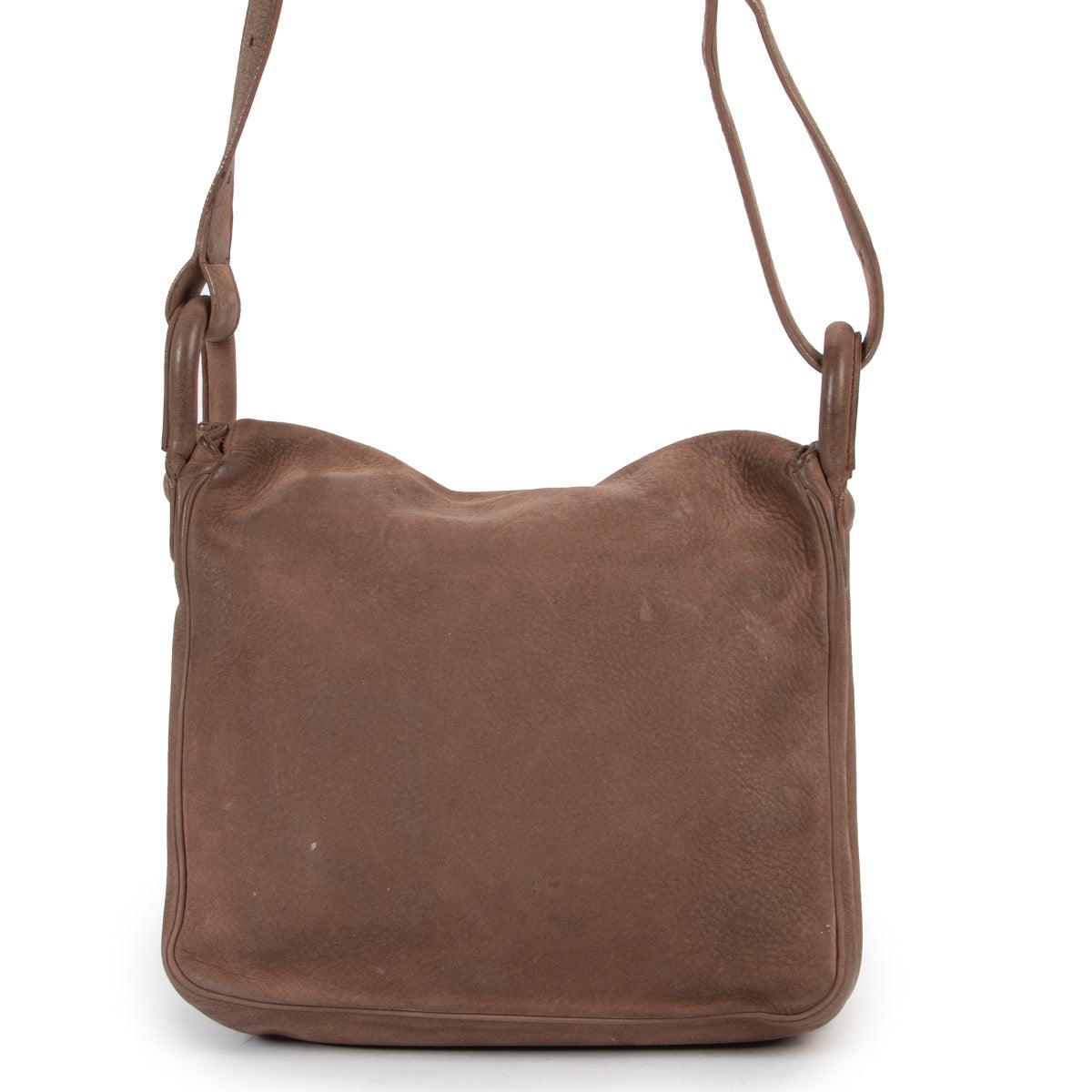 Shop safe online at Labellov in Antwerp this 100% authentic Delvaux Taupe Nubuck Brillant Baudrier Crossbody