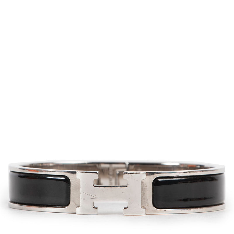 Shop safe online 100% authentic second hand Hermès Black Clic H Bracelet - Size PM in very good condition at the right price at Labellov in Antwerp.