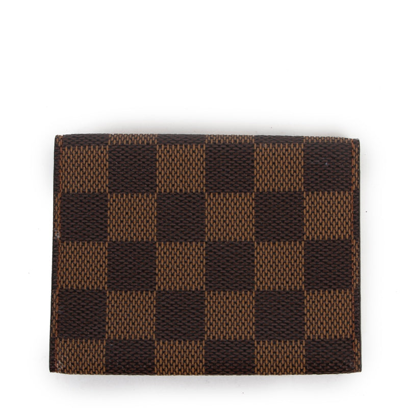 Shop safe online at Labellov in Antwerp this 100% authentic second hand Louis Vuitton Damier Canvas Card Holder