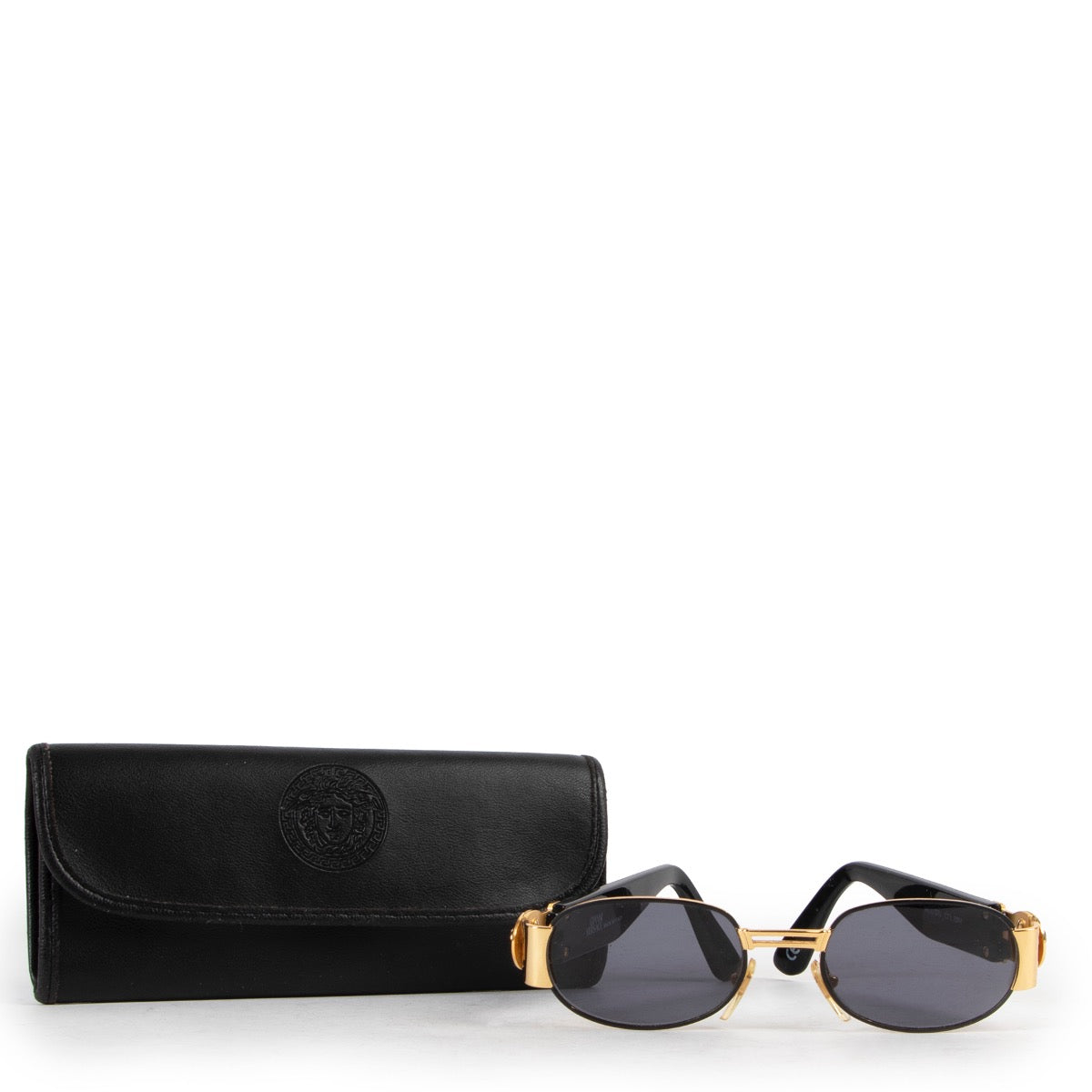 Shop safe online at Labellov in Antwerp these 100% authentic second hand Versace Black Sunglasses