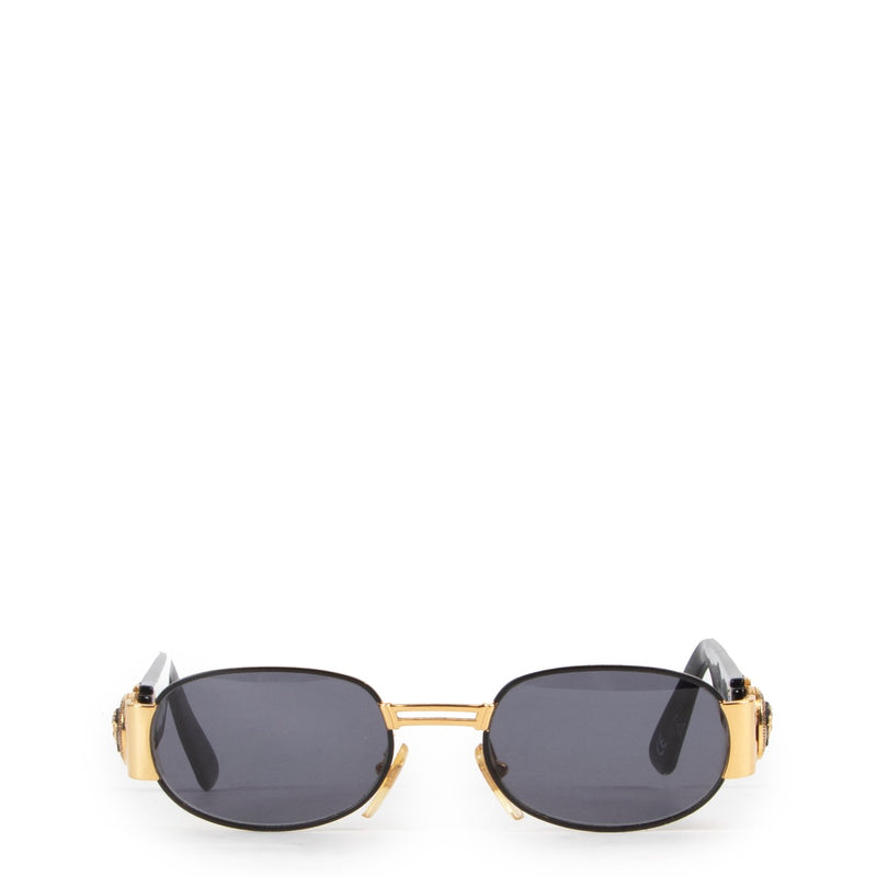 Shop safe online at Labellov in Antwerp these 100% authentic second hand Versace Black Sunglasses