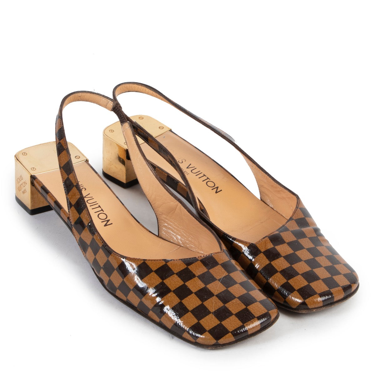Shop safe online at Labellov in Antwerp these 100% authentic Louis Vuitton Damier Patent Leather Heels - Size 39