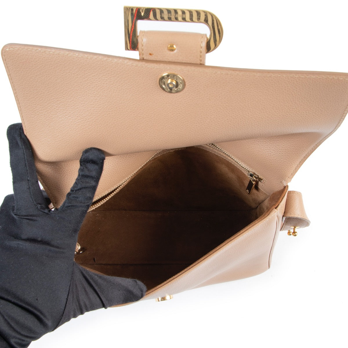 Shop safe online 100% authentic second hand Delvaux Beige Poirier Crossbody in very good condition at Labellov in Antwerp.