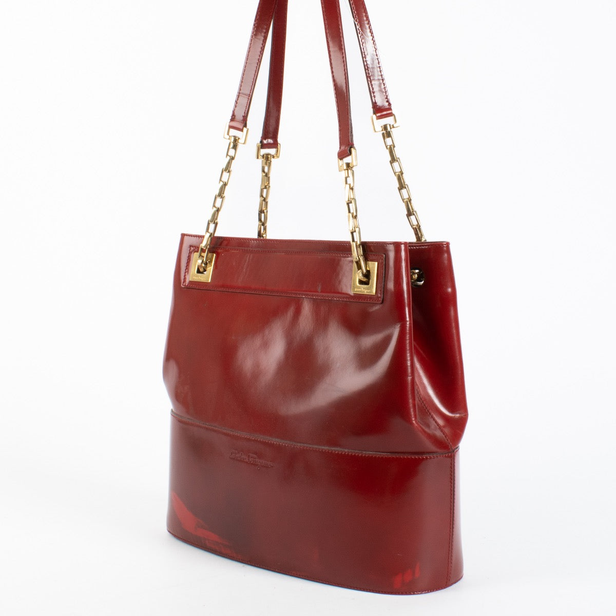 Authentic pre-loved Ferragamo Burgundy Shoulder Bag on Labellov.com
