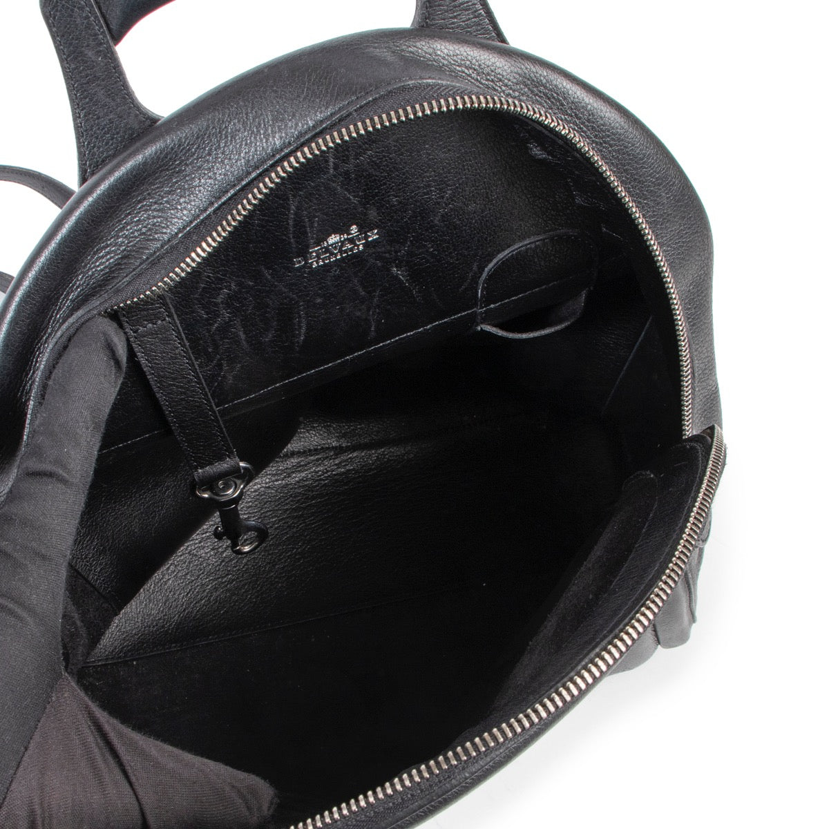 Shop safe online 100% authentic second hand in very good condition Delvaux Black Leather Backpack