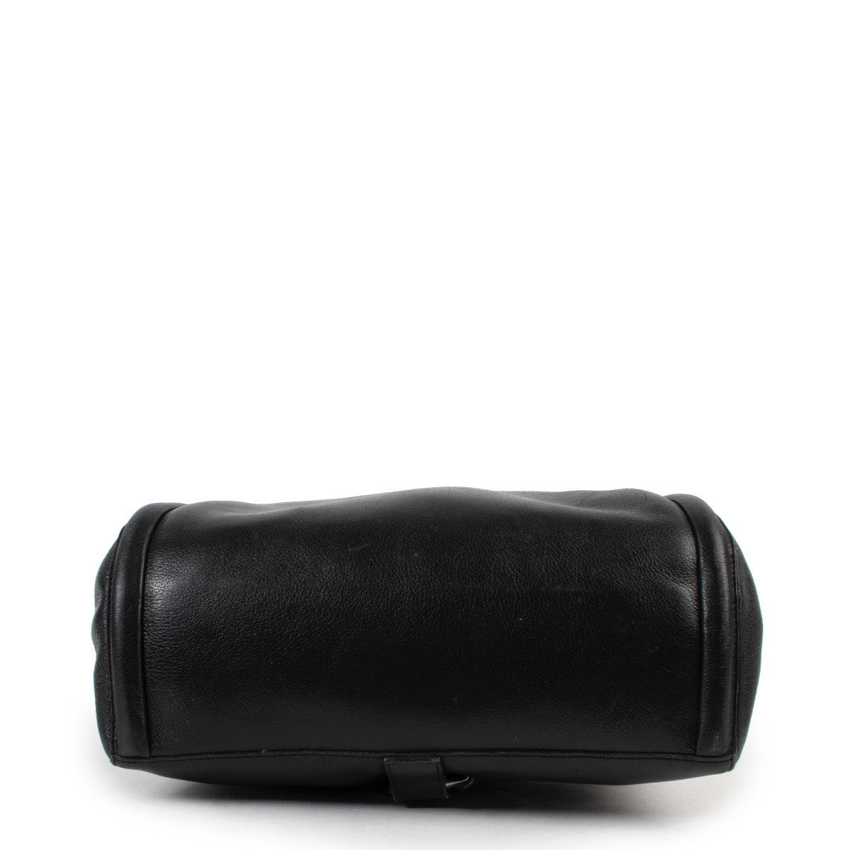 Shop safe online 100% authentic second hand in very good condition Delvaux Black Leather Backpack