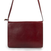 Buy and sell your designer items and give them a secondlife. Buy this Delvaux Red Crossbody Bag online or in the showroom at Antwerp. This Delvaux Red Crossbody Bag is in good preloved condition.
