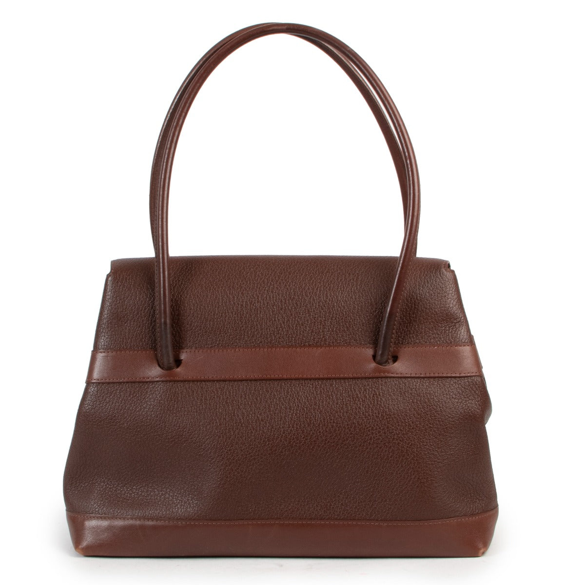 Now ready for a new life. Get this Delvaux Brown Shoulder Bag online or in-store. Buy, and give your designer items a second life. 100% authenticity is guaranteed with your purchase at Labellov