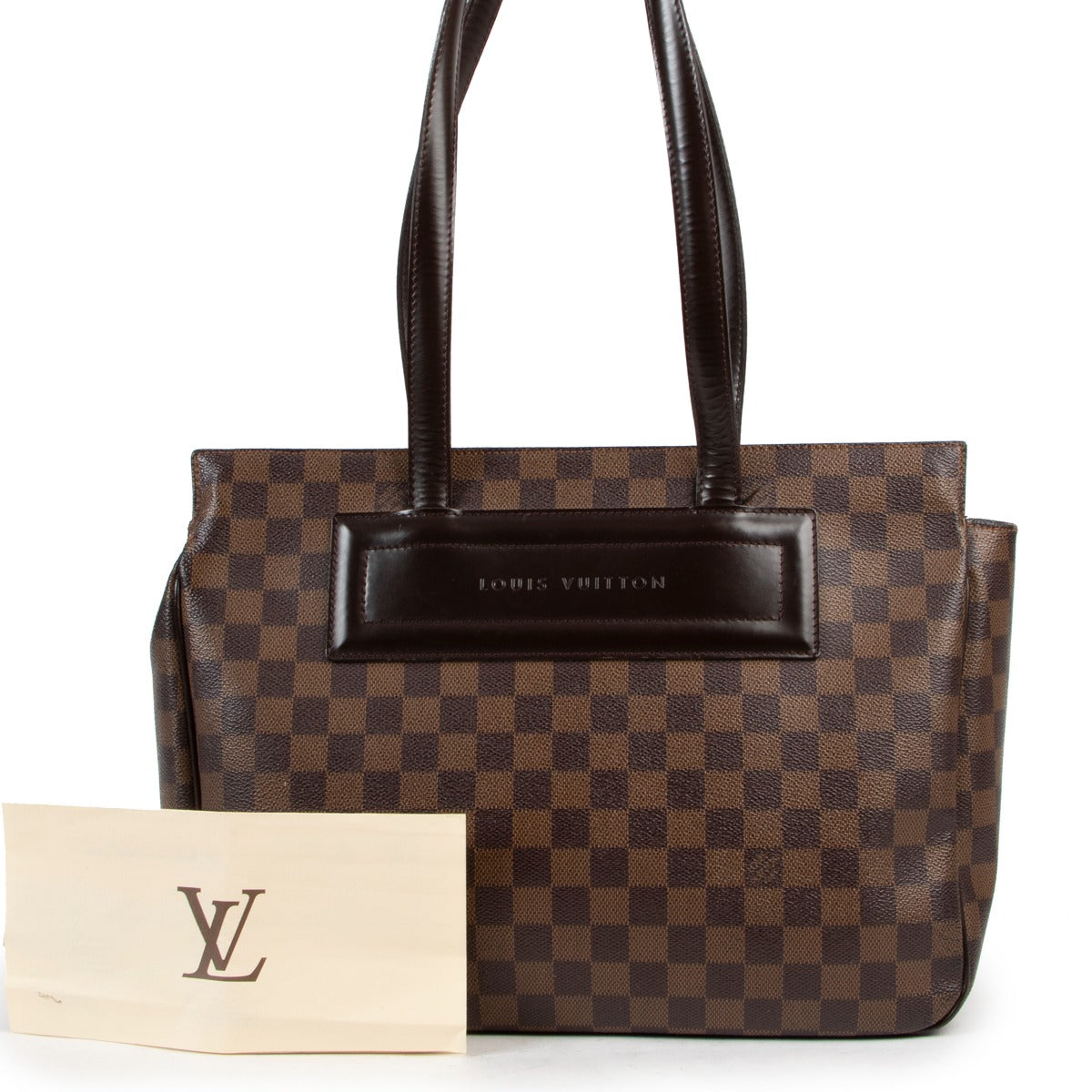 This Louis Vuitton Damier Ebene Canvas Parioli PM is now available to be bought. Get it now online 24/7 or in our showroom. Buy and sell your designer items.