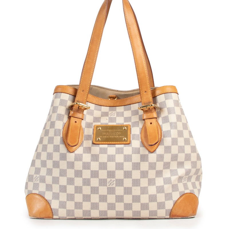Buy and sell your designer items. Get this Louis Vuitton Hampstead MM Damier Azur now for a reasonable price and in good condition.