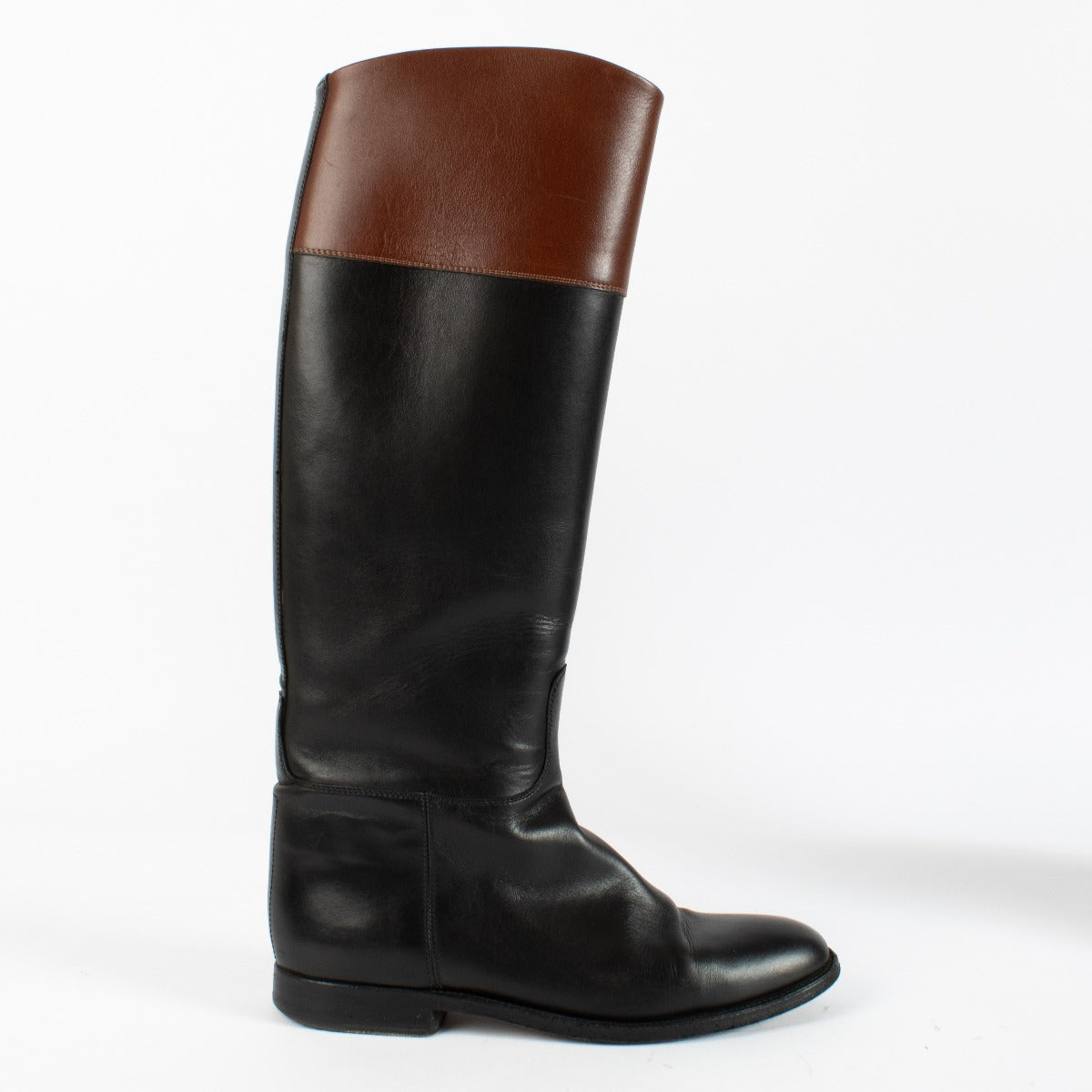 Authentic preloved Hermès Black Boots on Labellov.com