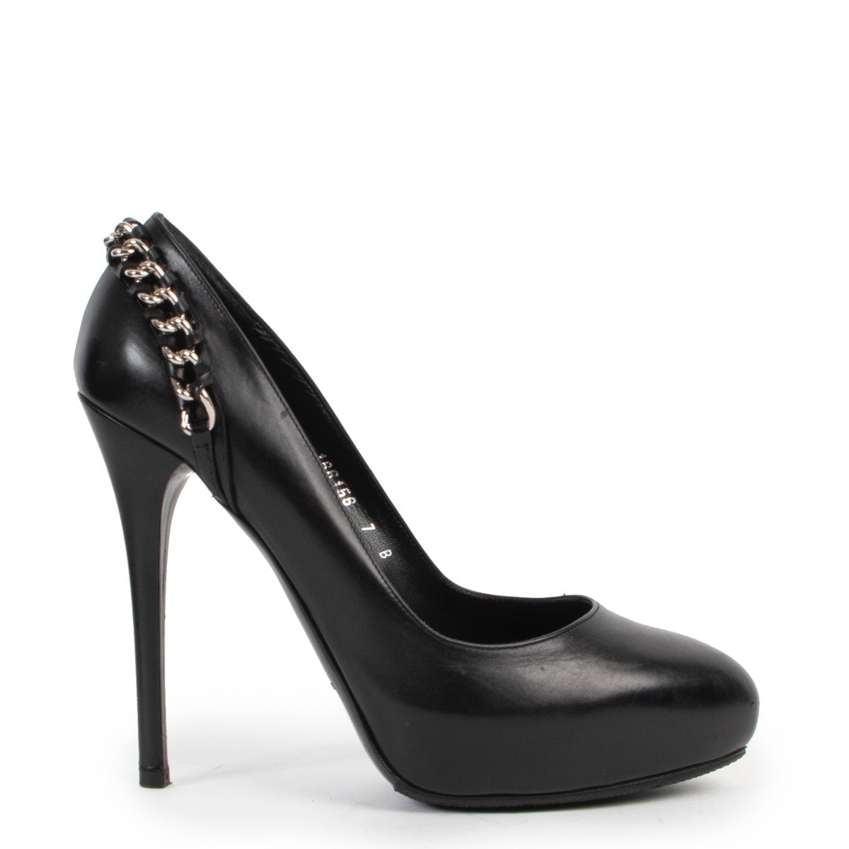 Shop safe online 100% authentic second hand Ralph Lauren Bea Black Pumps in very good condition at Labellov in Antwerp.