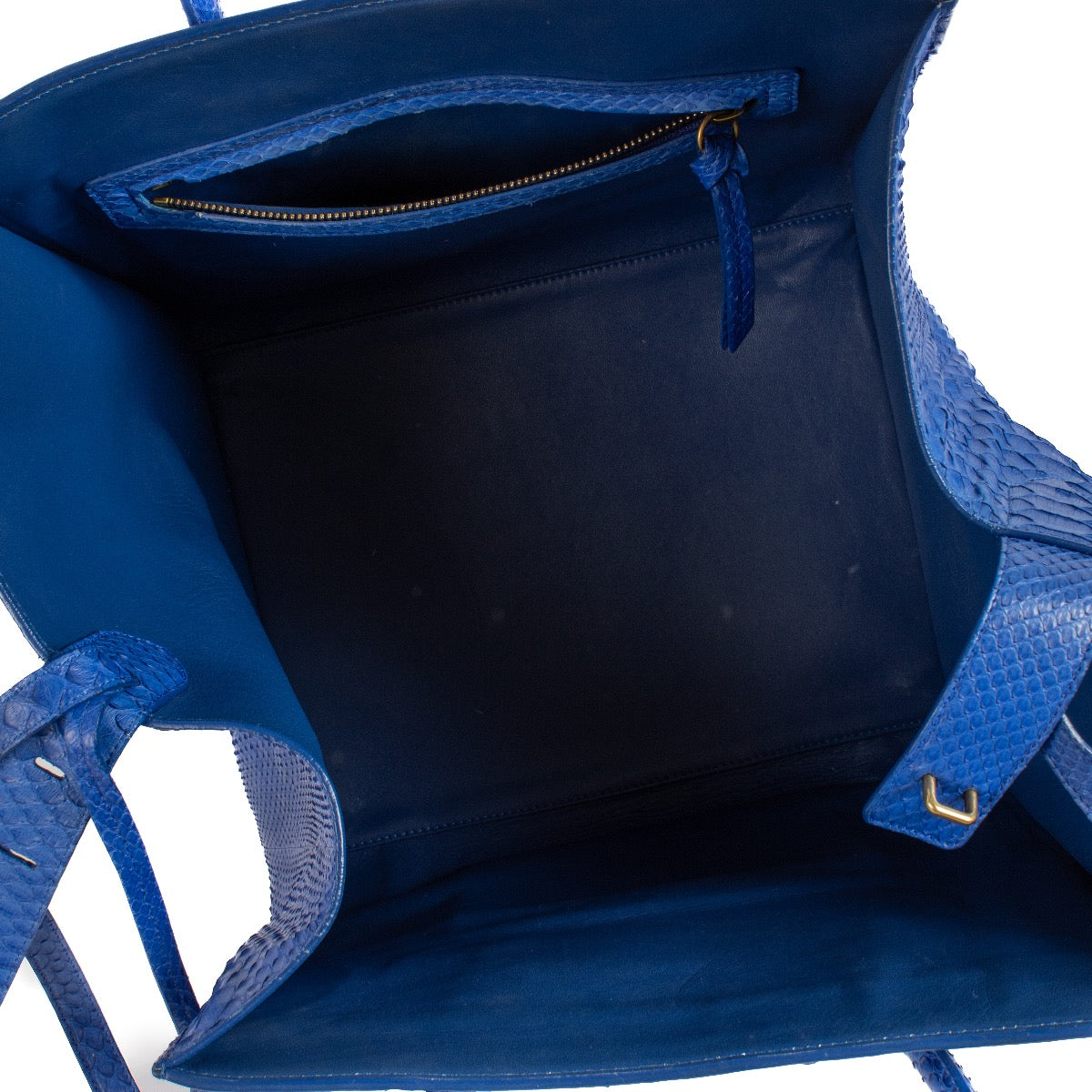 Shop safe online at Labellov in Antwerp, Brussels and knokke this 100% authentic second hand Celine Blue Python Medium Luggage Phantom Bag