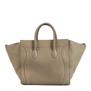 Shop safe online at Labellov in Antwerp, Brussels and knokke this 100% authentic second hand Celine Beige Medium Luggage Phantom Bag