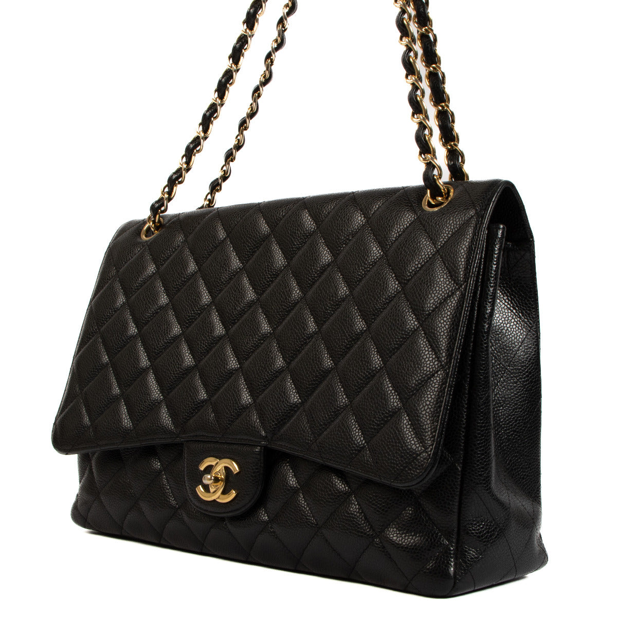 Chanel Black Maxi Caviar Classic Single Flap Bag for the best price at Labellov secondhand luxury in Antwerp. We buy and sell your preloved and brand new designer bags for the best price.