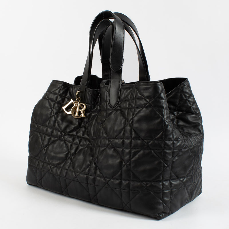 Shop 100% authentic secondhand Christian Dior Black Large Toujours Bag on Labellov.com