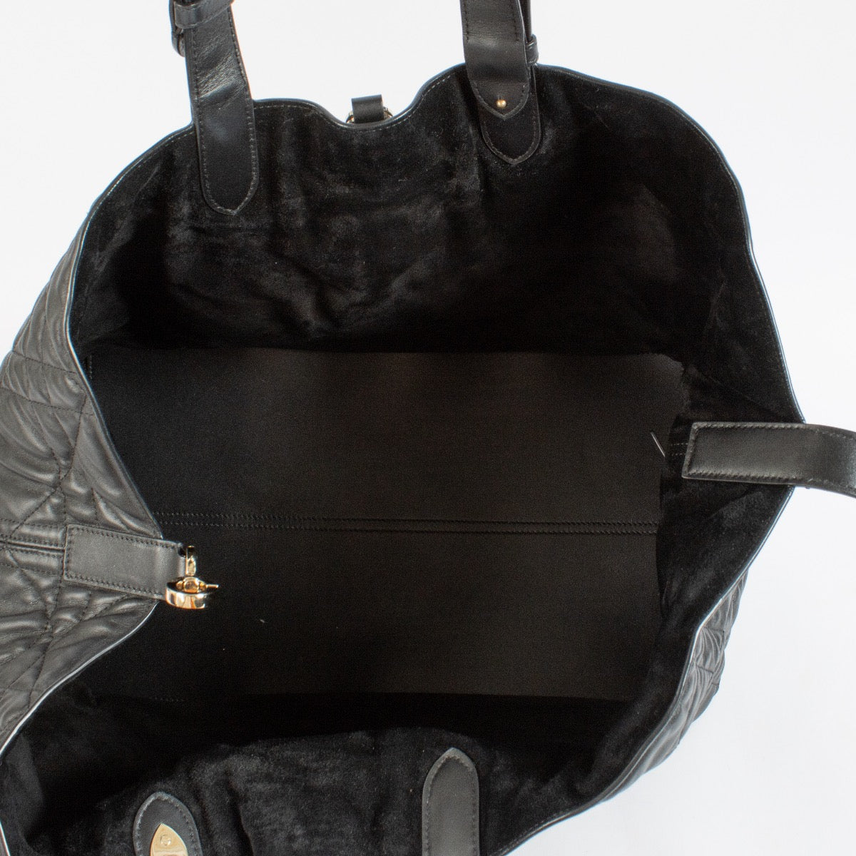 Shop 100% authentic secondhand Christian Dior Black Large Toujours Bag on Labellov.com
