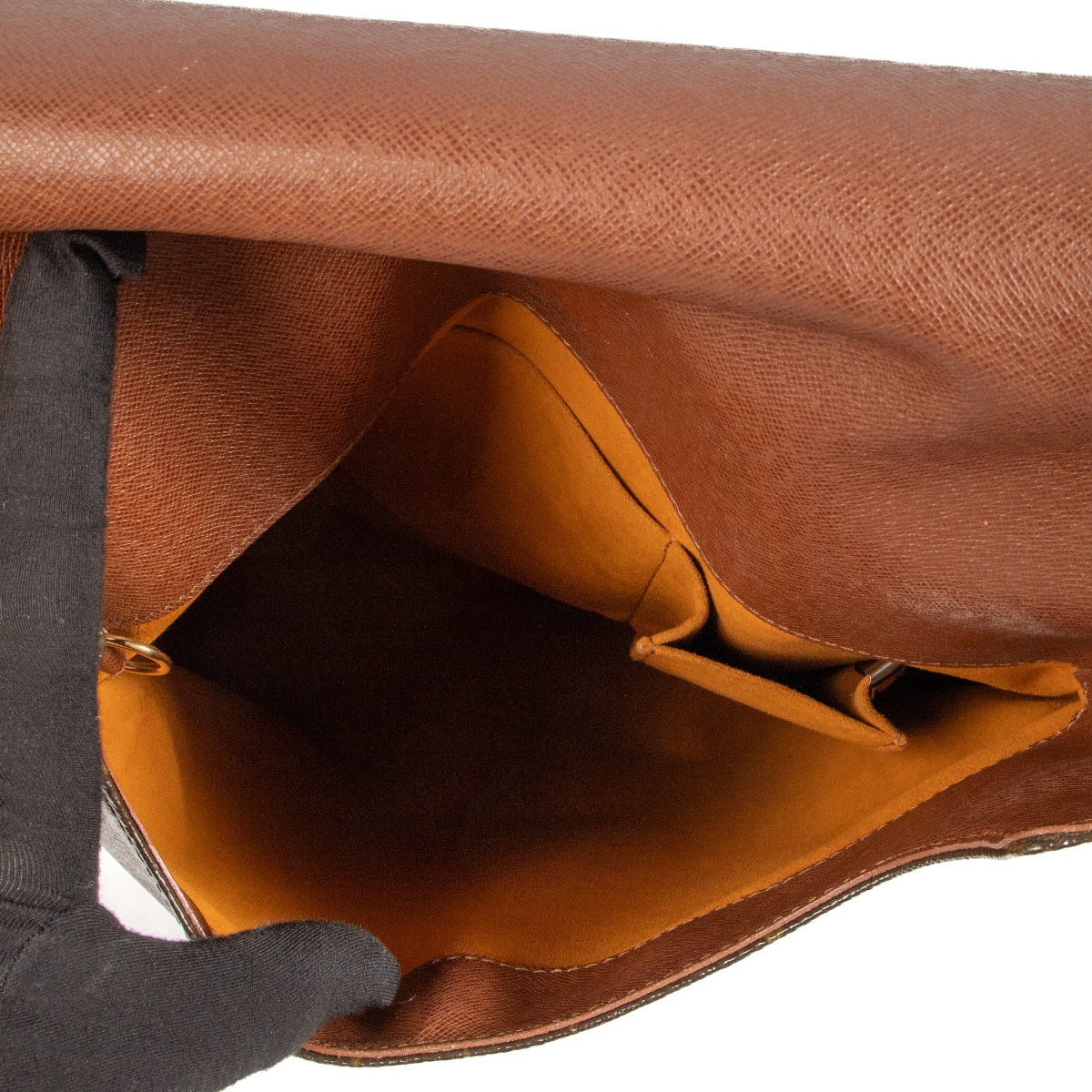 Shop 100% authentic second-hand Louis Vuitton Monogram Musette Salsa Crossbody Bag on Labellov.com