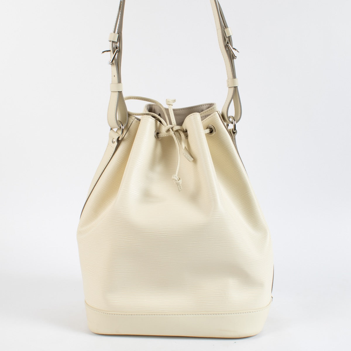Shop 100% authentic secondhand Louis Vuitton Ivoire Epi Noe MM Shoulder Bag on Labellov.com