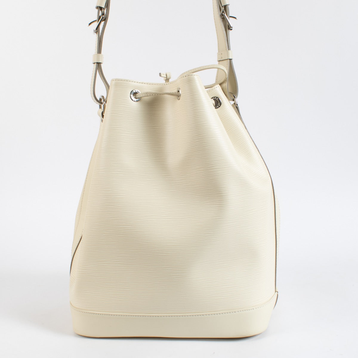 Shop 100% authentic secondhand Louis Vuitton Ivoire Epi Noe MM Shoulder Bag on Labellov.com