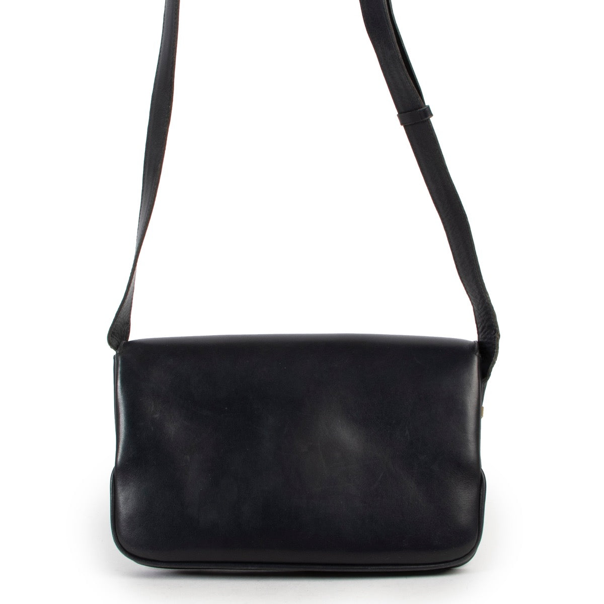 Shop safe online at Labellov in Antwerp this 100% authentic second hand Celine Dark Blue Vintage Box Bag