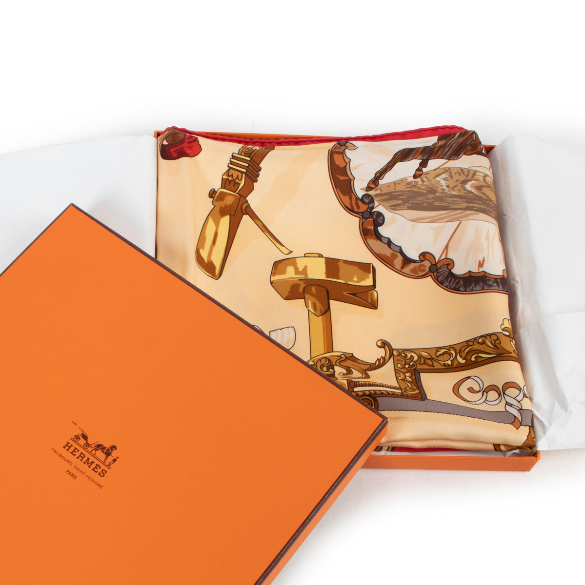 Hermès Rode "Cogueaux" Zijden Carré en Soie Sjaal