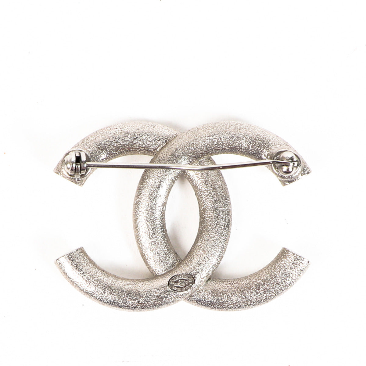 Broche Chanel argentée