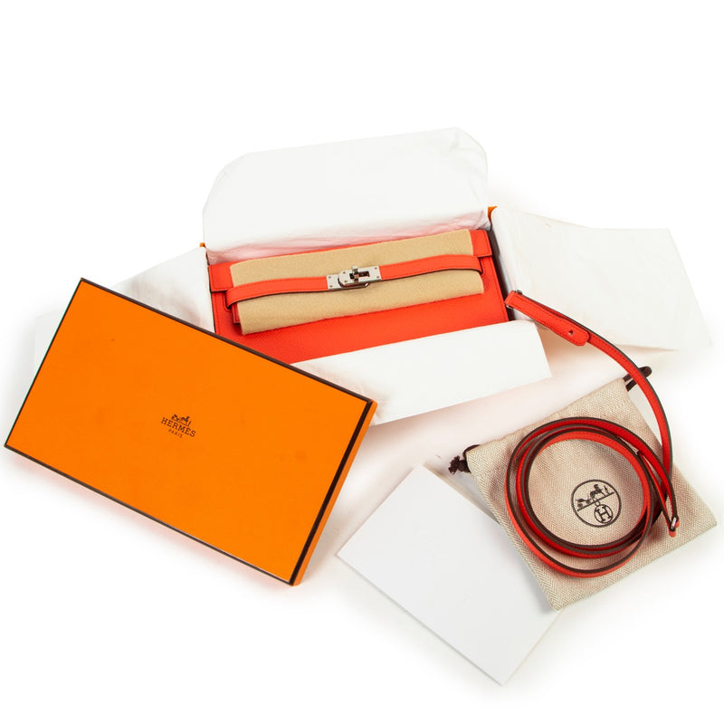 Buy an authentic second hand Hermès Kelly Wallet To Go Epsom Rose Texas PHW as new at Labellov