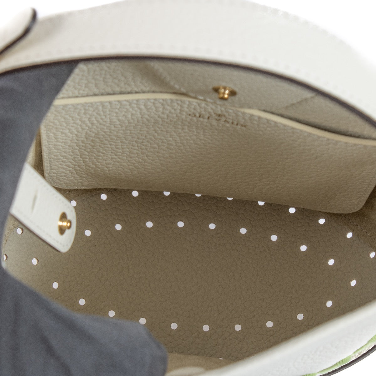 Authentic second hand Delvaux White Le Pin Amour Top Handle on Labellov.com