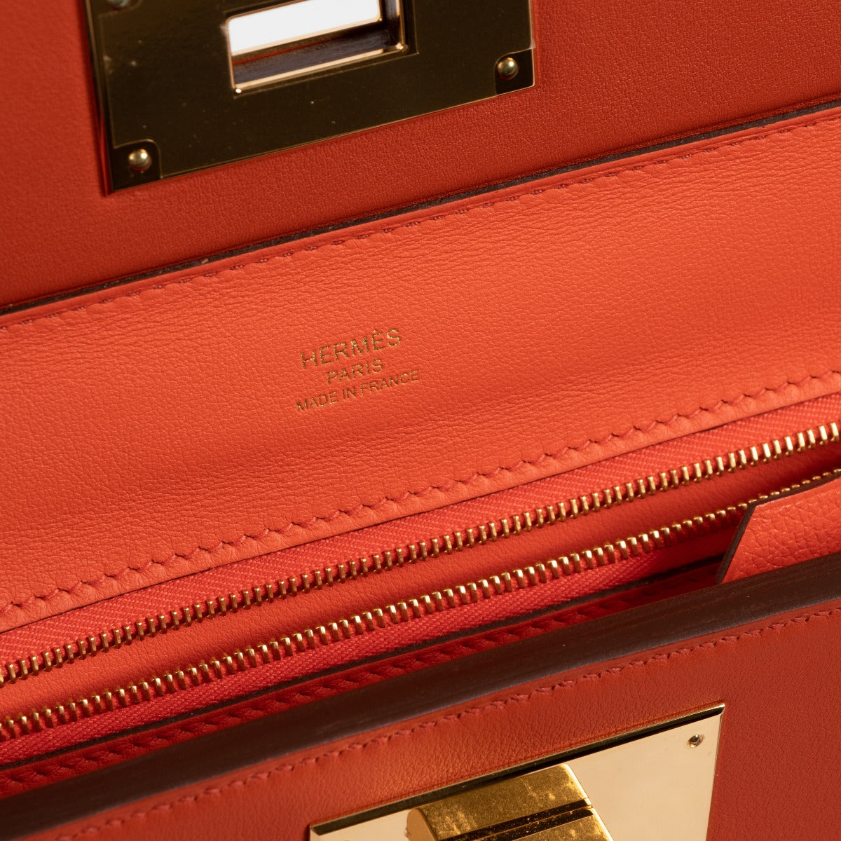 HERMES 24/24 LOGO STAMP DETAIL