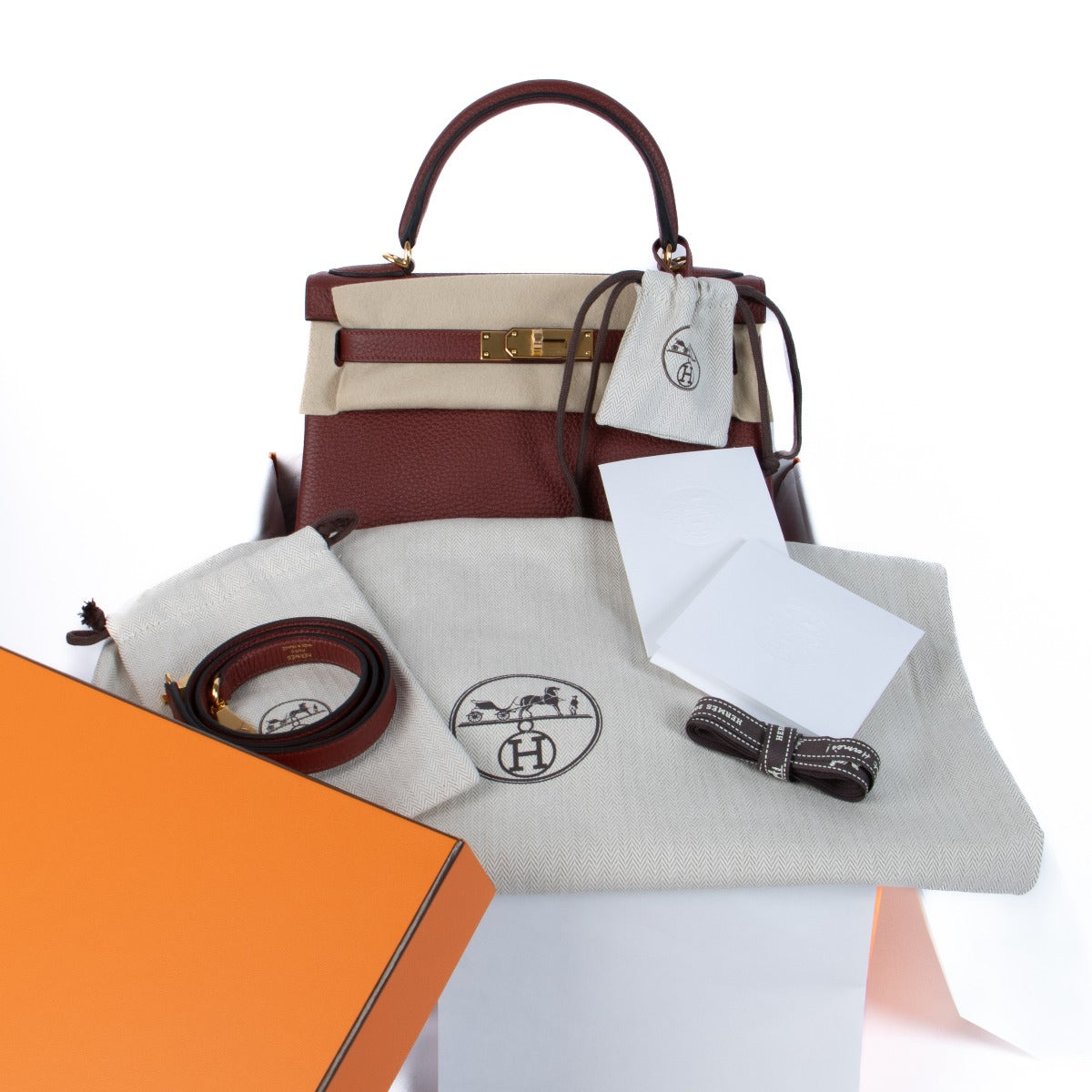 Hermès 2023 Kelly 28 Rouge H Taurillon Clemence