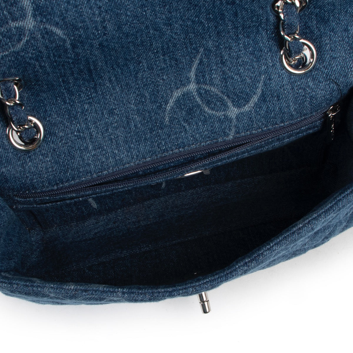 Shop safe online at Labellov this 100% authentic second hand Chanel Denim Medium Flap Bag in very good, excellent condition.