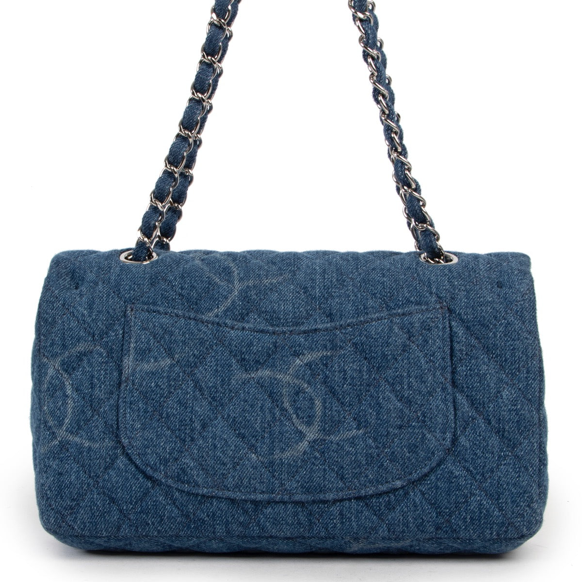 Shop safe online at Labellov this 100% authentic second hand Chanel Denim Medium Flap Bag in very good, excellent condition.