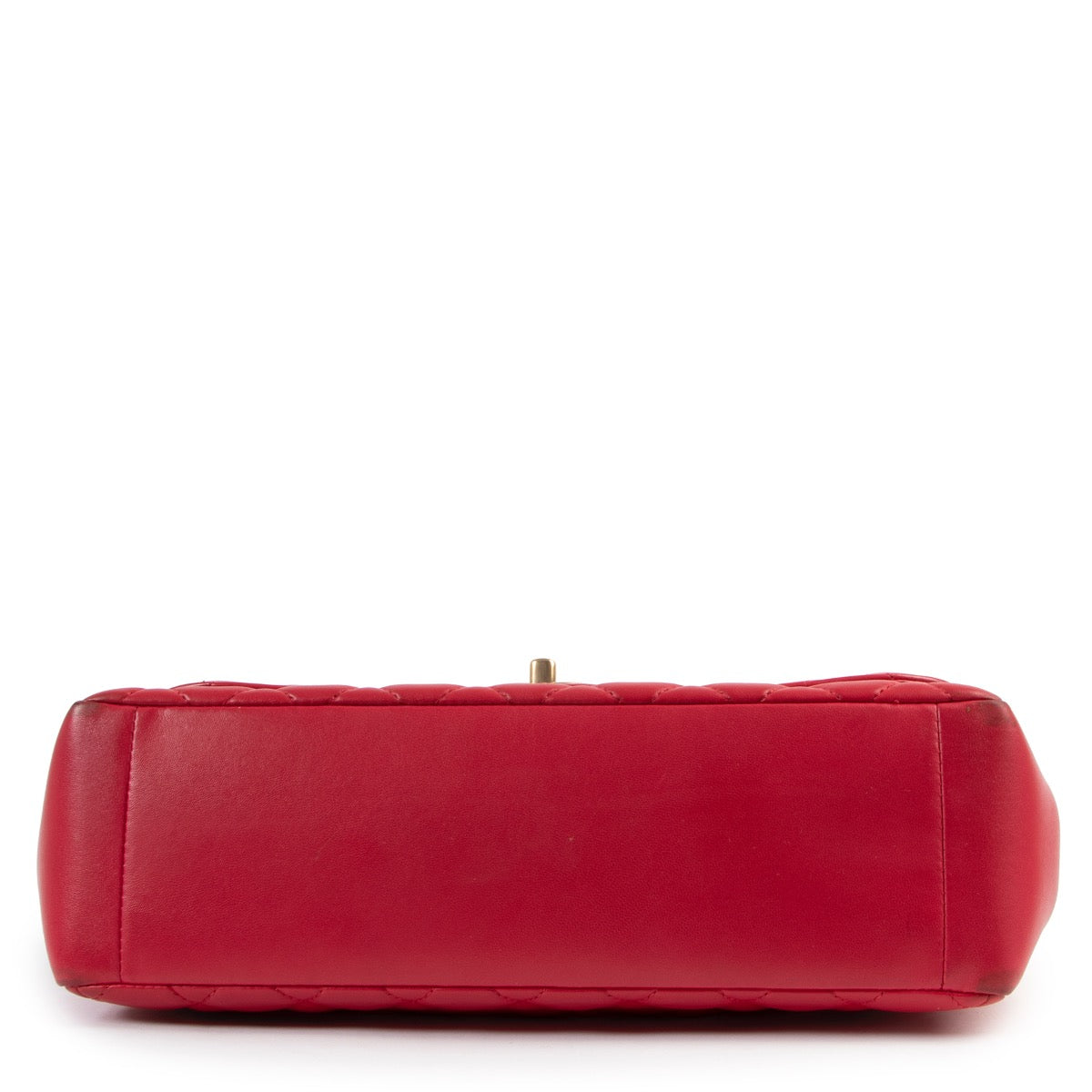 Shop safe online at Labellov in Antwerp this 100% authentic second hand Chanel Timeless Jumbo Raspberry Quilted Leather Flap Bag