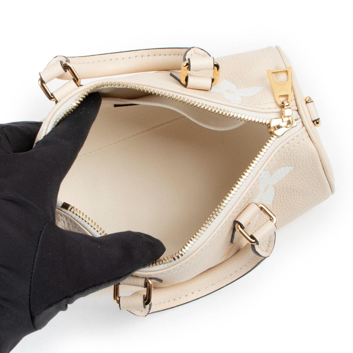 authentic second hand luxury designer vintage louis vuitton papillon bb at labellov.com