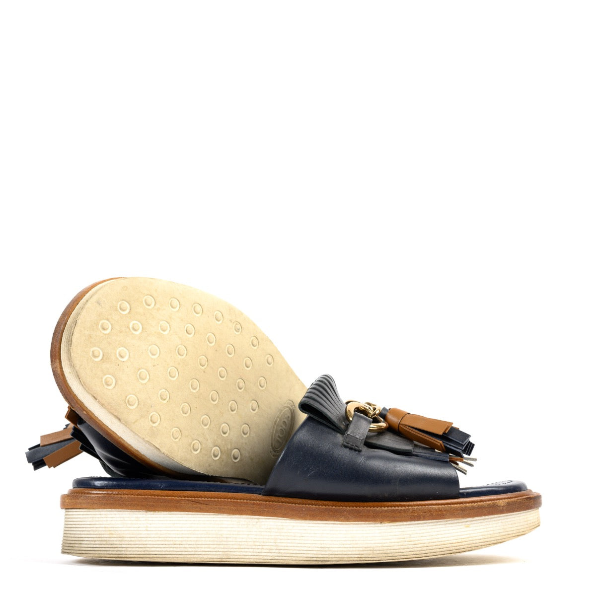 Shop safe online at Labellov in Antwerp this 100% authentic second hand Tods Blue Leather Flats - Size 37,5