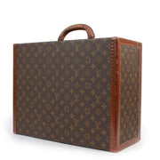 Shop safe online at Labellov in Antwerp this 100% authentic second hand Louis Vuitton Monogram Travel Case