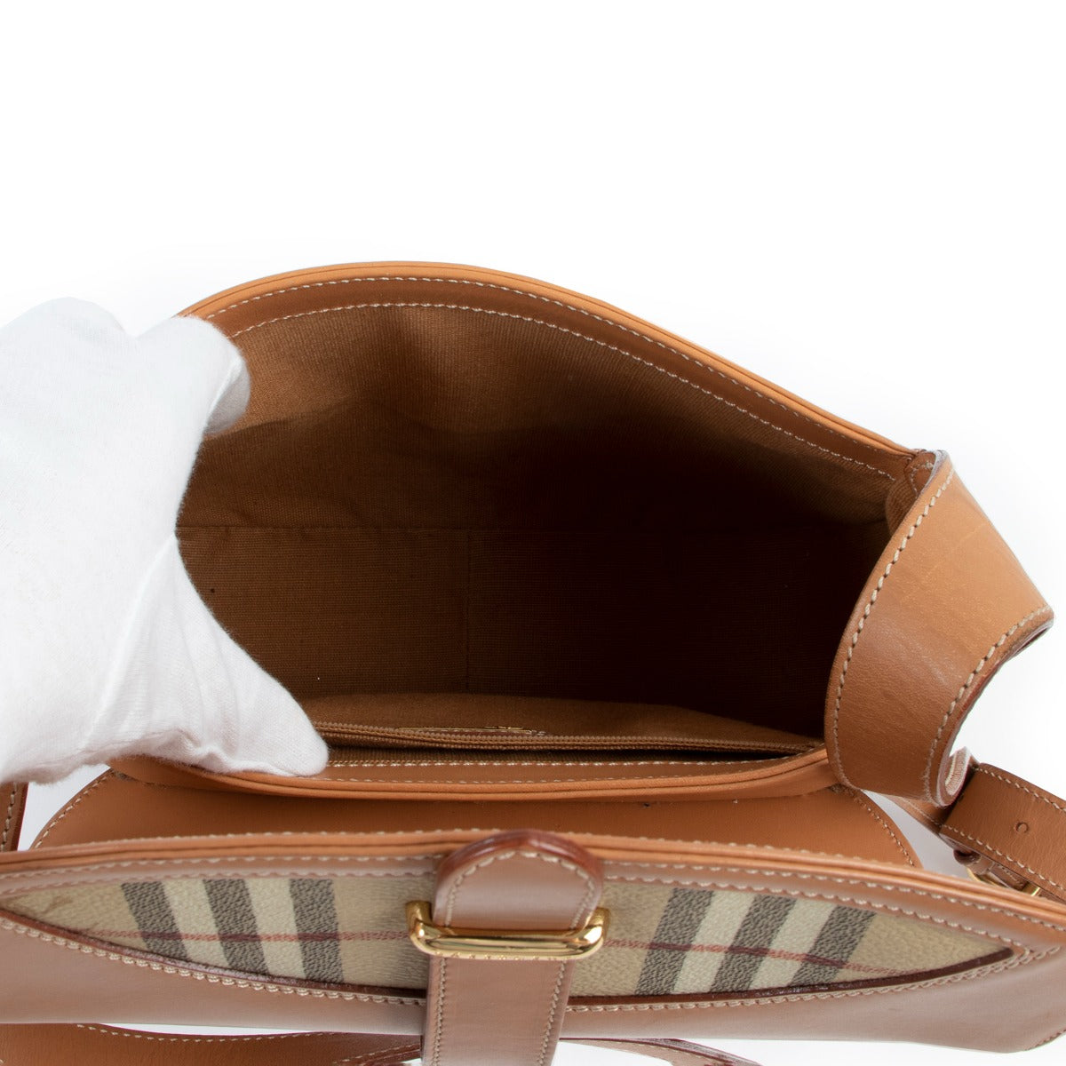 Shop authentic second hand luxury designer vintage Burberry Vintage Saddle Camel Check Crossbody Bag at Labellov