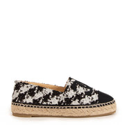 Shop safe online at Labellov in Antwerp this 100% authentic second hand Chanel Black and Silver Shimmer Espadrilles - size 38