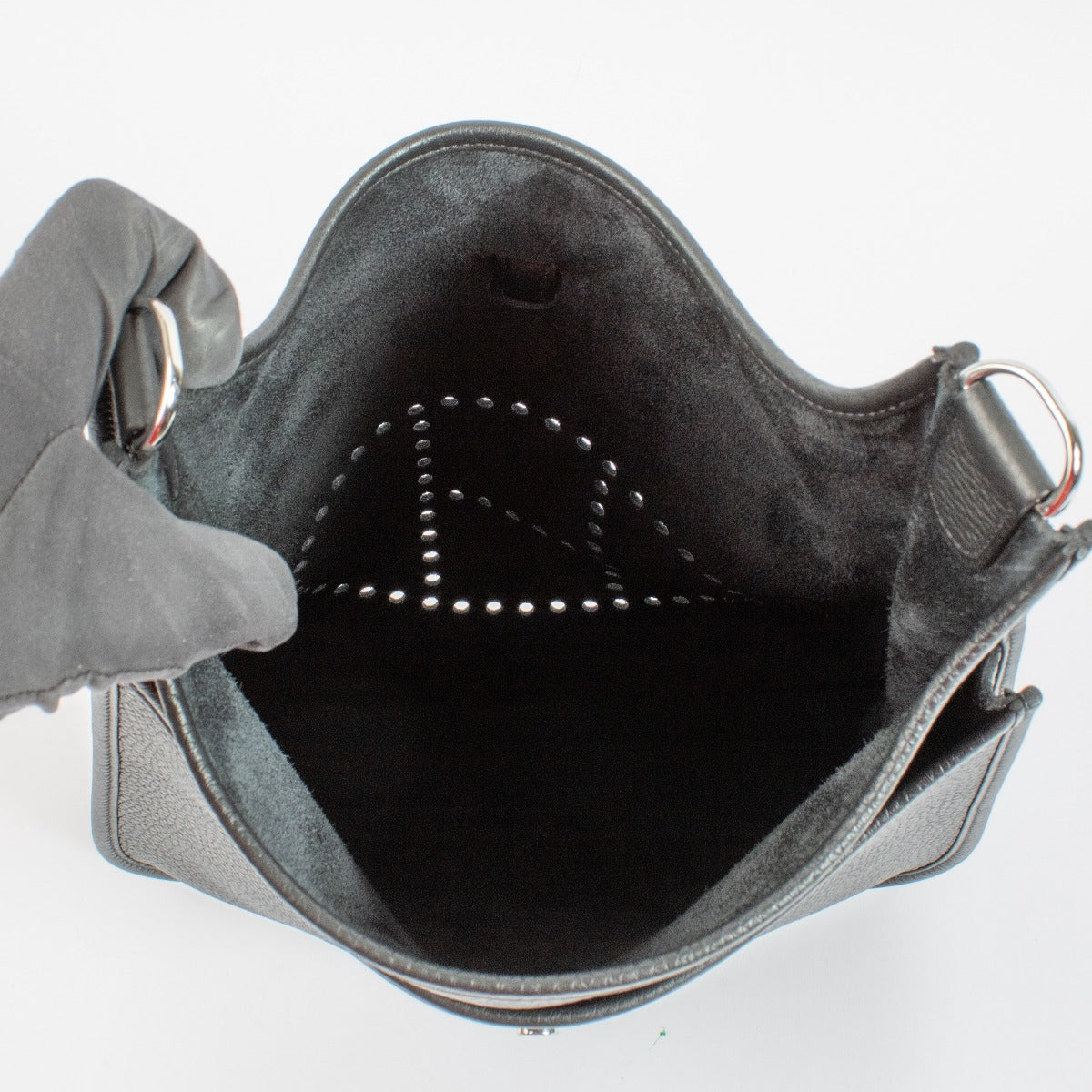shop 100% authentic second hand Hermès Evelyne 29 Black Taurillon Clemence PHW on Labellov.com