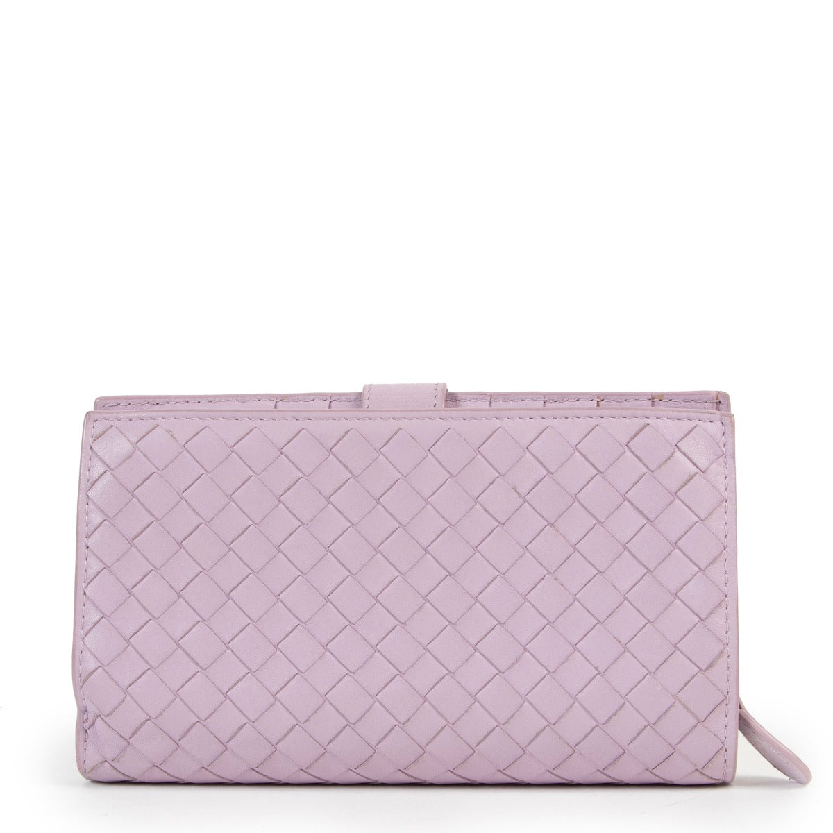 Shop safe online at Labellov in antwerp this 100% authentic second hand Bottega Veneta Lilac Intrecciato Wallet