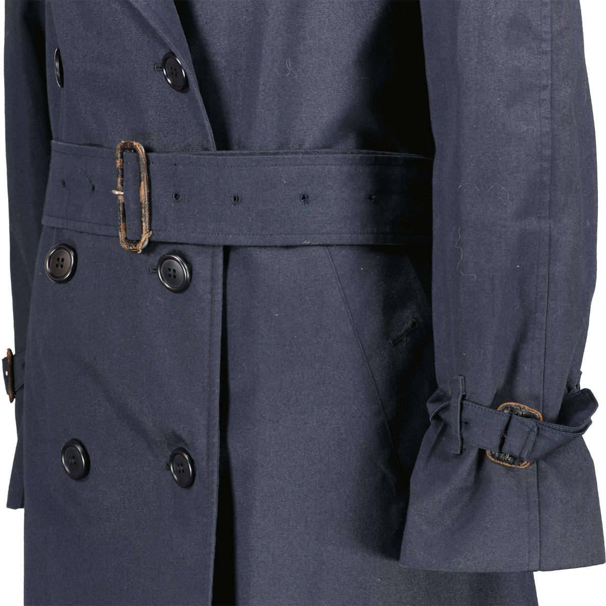 Shop safe online at Labellov in Antwerp this 100% authentic second hand Burberry Blue Trench Coat