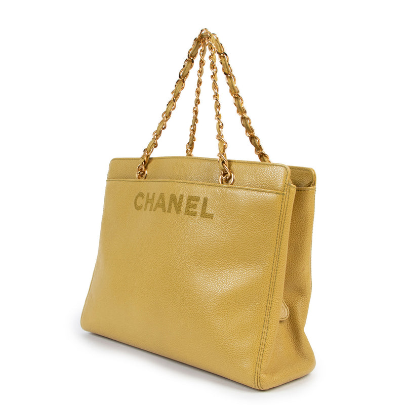Chanel Yellow Top handle aan de beste prijs bij Labellov tweedehands luxe in Antwerpen