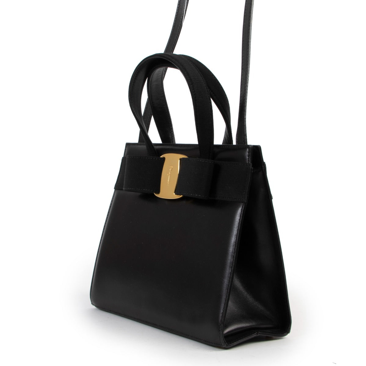 Buy a 1000% authentic second hand Ferragamo Black Crossbody Bag at Labellov