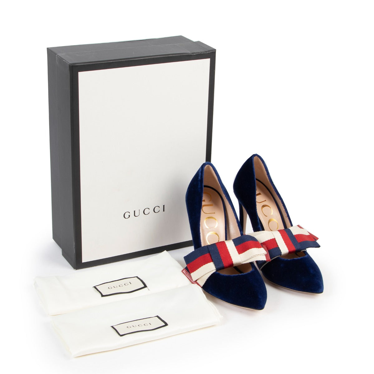 Buy an authentic pair of second hand Gucci Blue Velvet Pumps Size 37 at Labellov