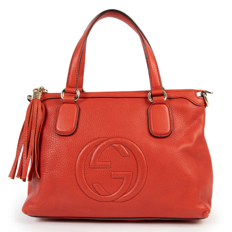 Gucci Red Pebbled Leather Soho Shoulder Bag for the best price at Labellov secondhand luxury