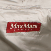 Shop safe online at Labellov in Antwerp this 100% authentic second hand Max Mara Silver Coat - Size 42