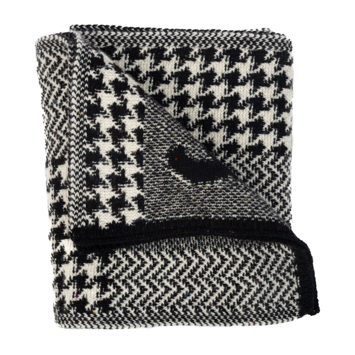Shop 100% authentic second-hand Chanel Black/ White Cashmere Scarf on Labellov.com